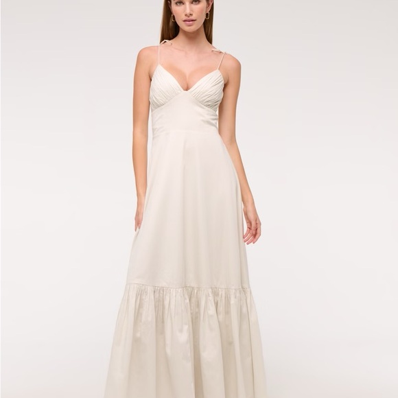 Abercrombie & Fitch Dresses & Skirts - Abercrombie & Fitch Ivory Maxi Dress